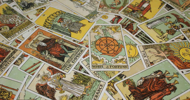Descubre el origen del tarot