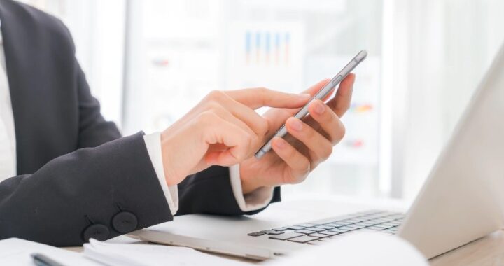 SMS y WhatsApp Business
